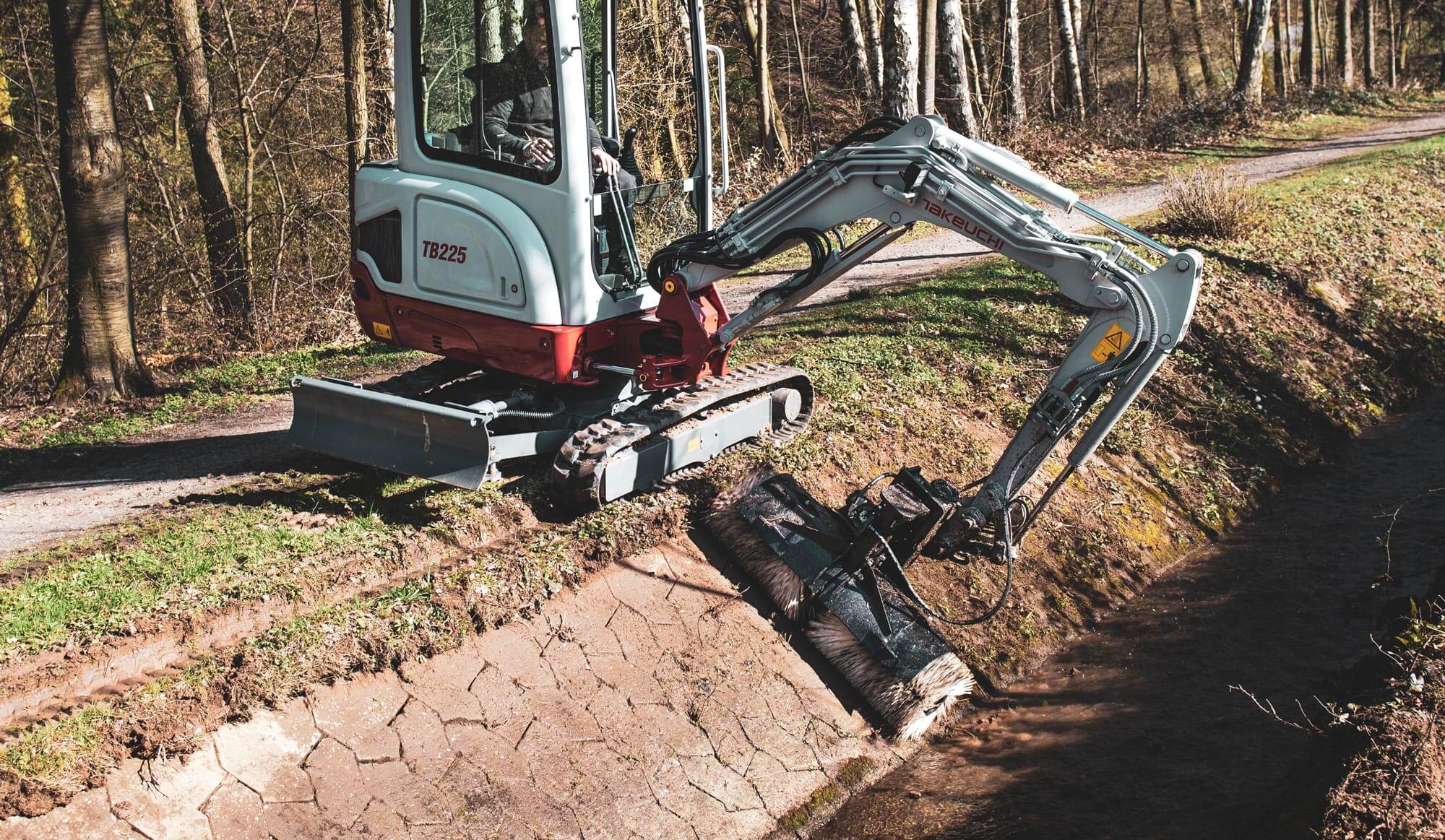 Einsatz der Kehrwalze